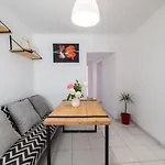 Simple Pleasures Apartment *