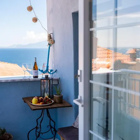 Simple Pleasures * Kavala