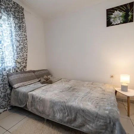 Simple Pleasures * Cavala