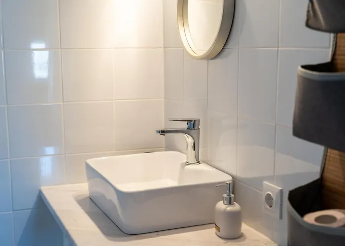 Simple Pleasures * Kavala