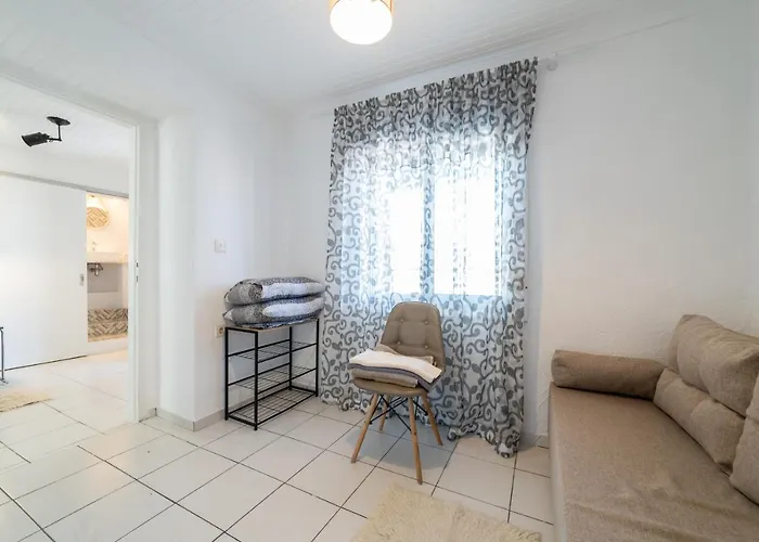 Simple Pleasures * Kavala